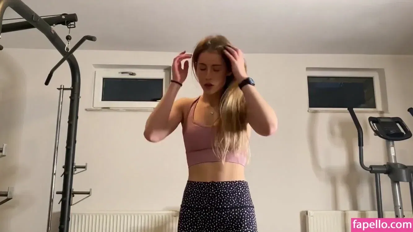 maiiara Onlyfans Photo Gallery 