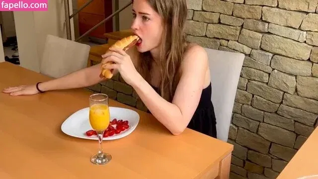 maiiara Onlyfans Photo Gallery 