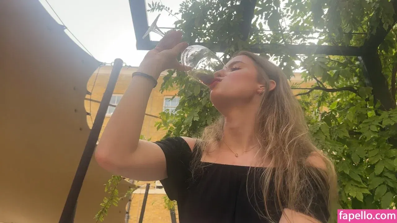 maiiara Onlyfans Photo Gallery 