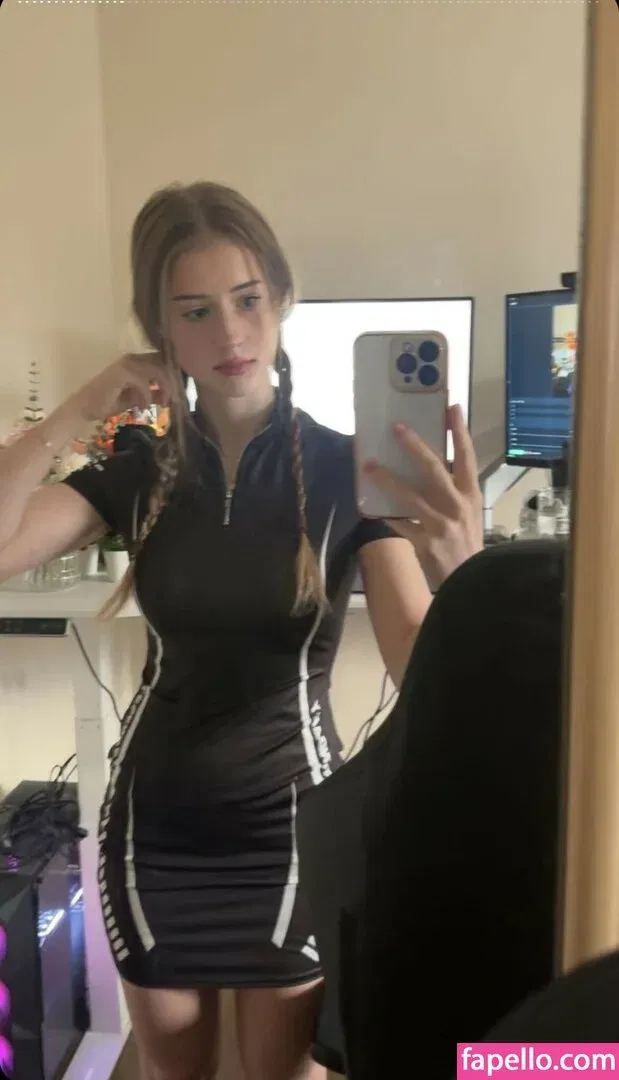 maiiara Onlyfans Photo Gallery 