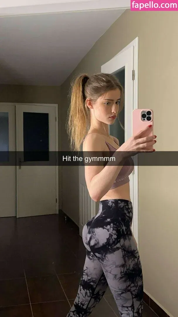 maiiara Onlyfans Photo Gallery 