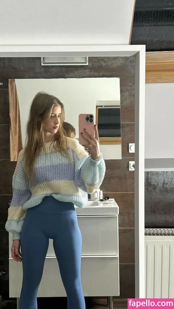 maiiara Onlyfans Photo Gallery 