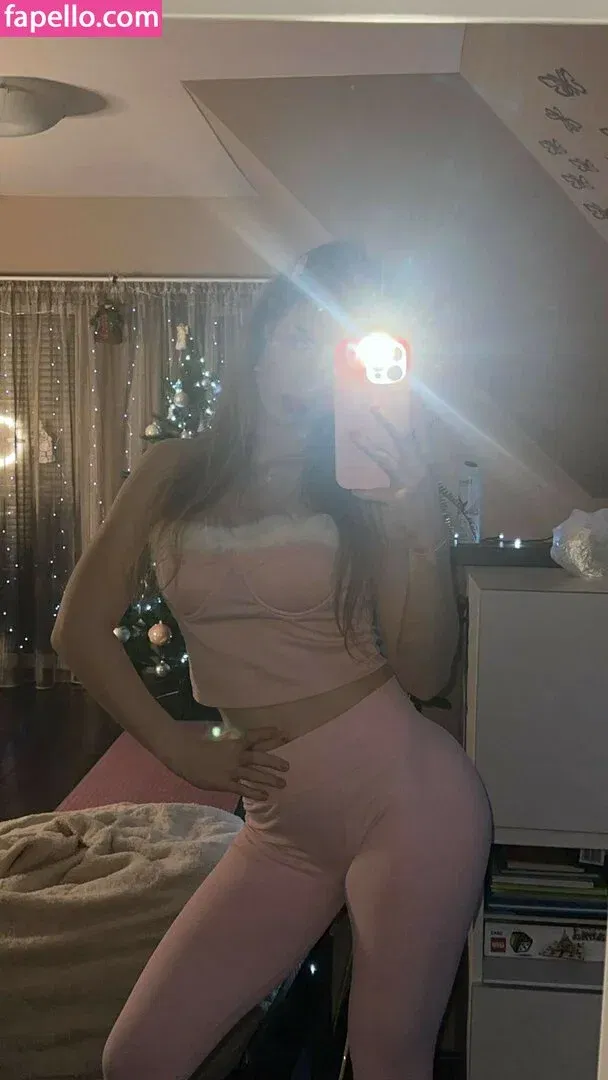 maiiara Onlyfans Photo Gallery 