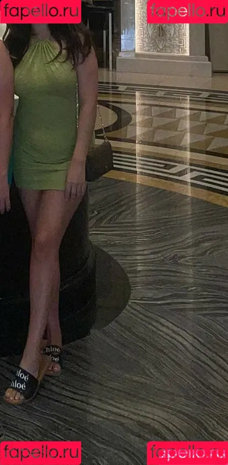 Lynsey B Onlyfans Photo Gallery 