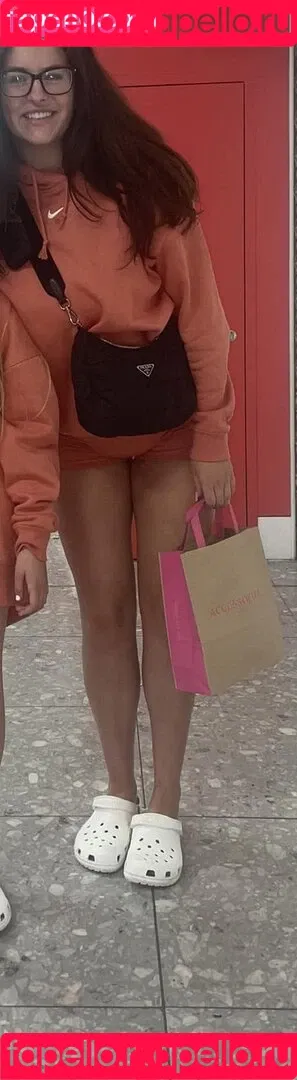 Lynsey B Onlyfans Photo Gallery 