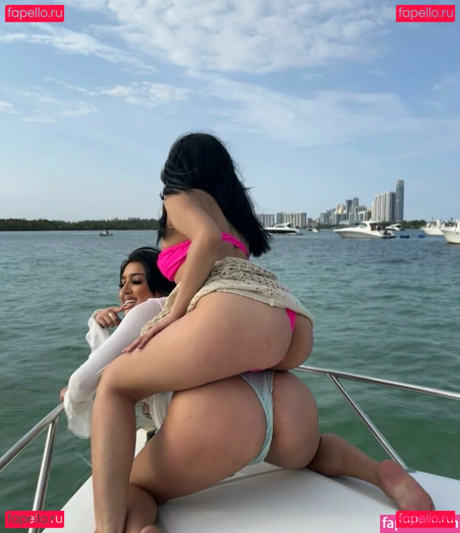 Lynsey B Onlyfans Photo Gallery 