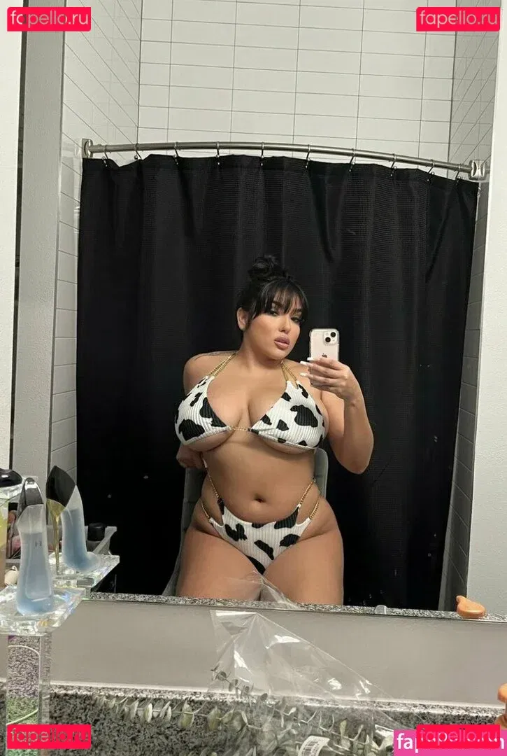 Lynsey B Onlyfans Photo Gallery 