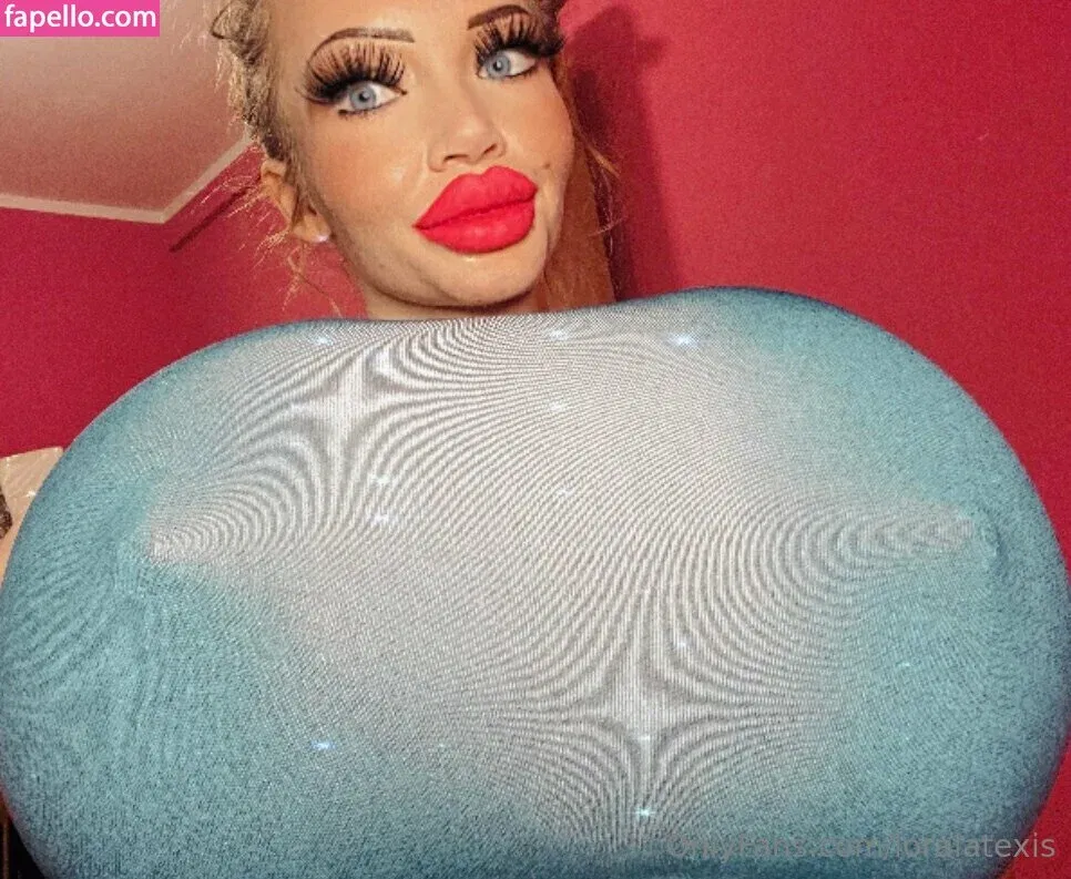 loralatexis Onlyfans Photo Gallery 