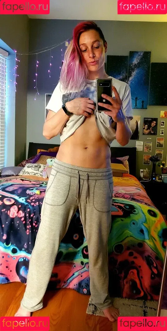 geekremixalot Onlyfans Photo Gallery 
