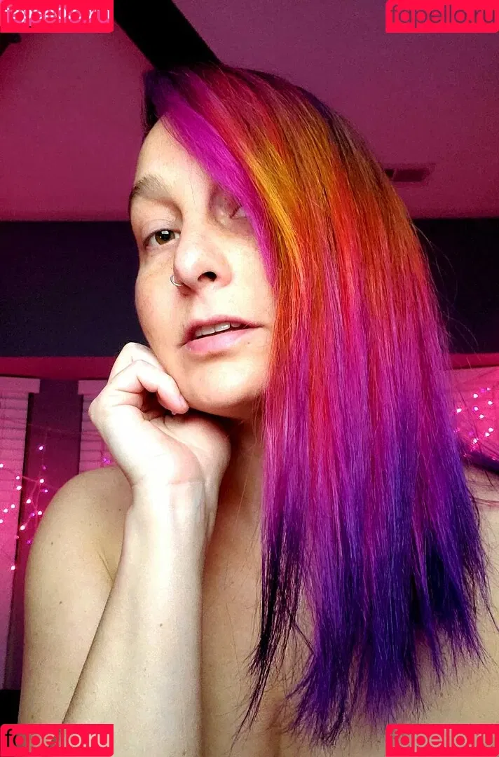 geekremixalot Onlyfans Photo Gallery 
