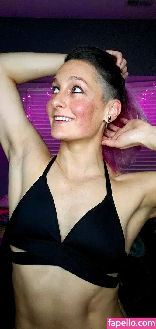 geekremixalot Onlyfans Photo Gallery 