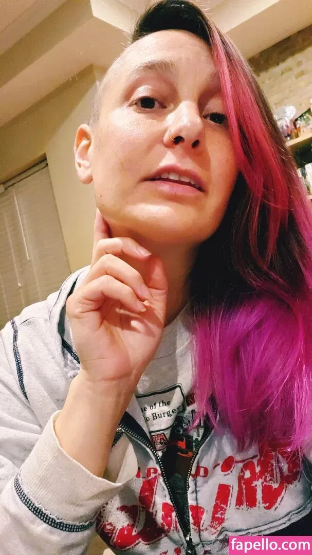 geekremixalot Onlyfans Photo Gallery 