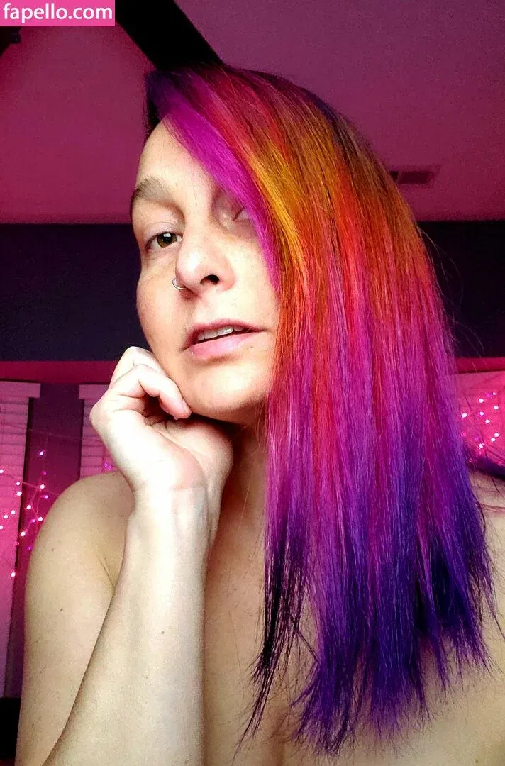 geekremixalot Onlyfans Photo Gallery 