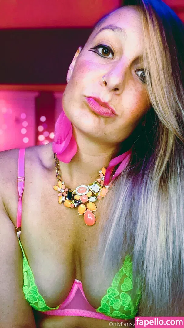 geekremixalot Onlyfans Photo Gallery 