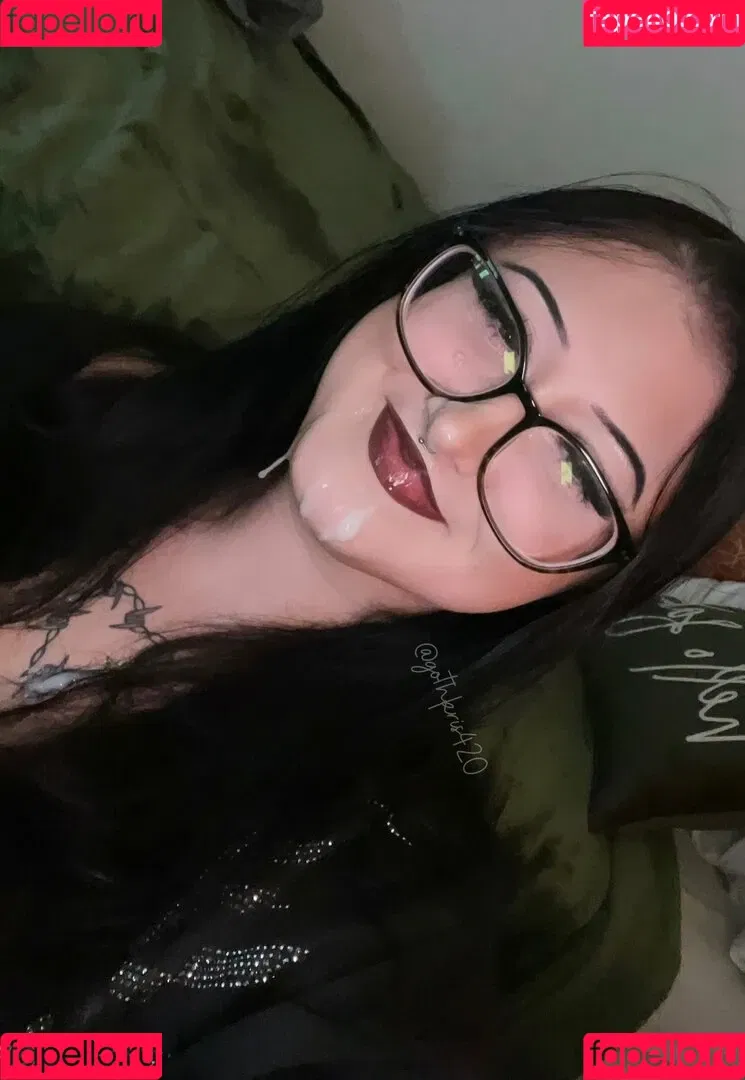 gothkris420 Onlyfans Photo Gallery 