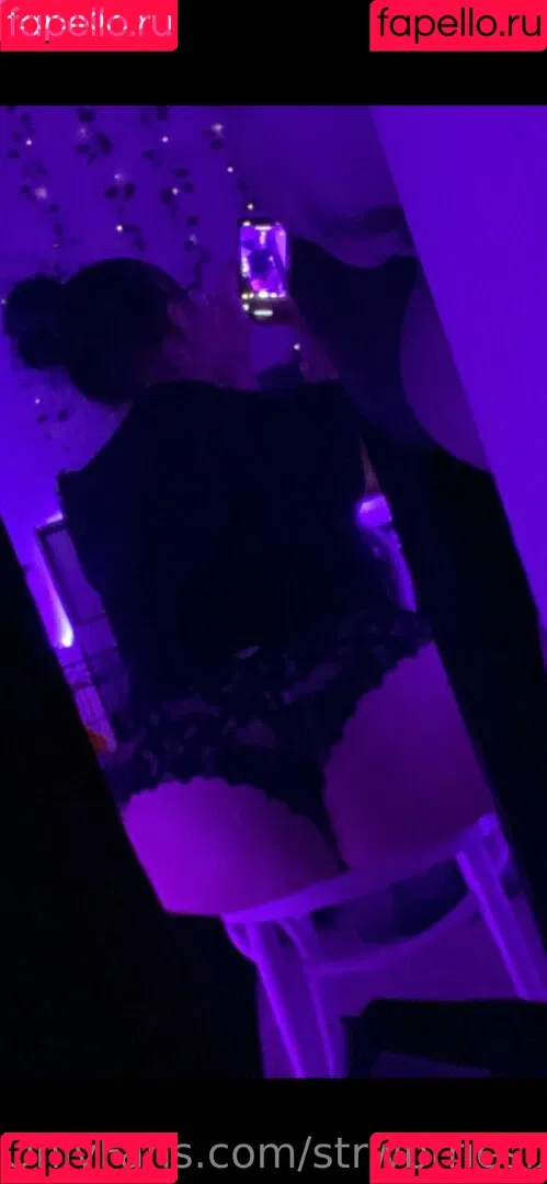 gothkris420 Onlyfans Photo Gallery 