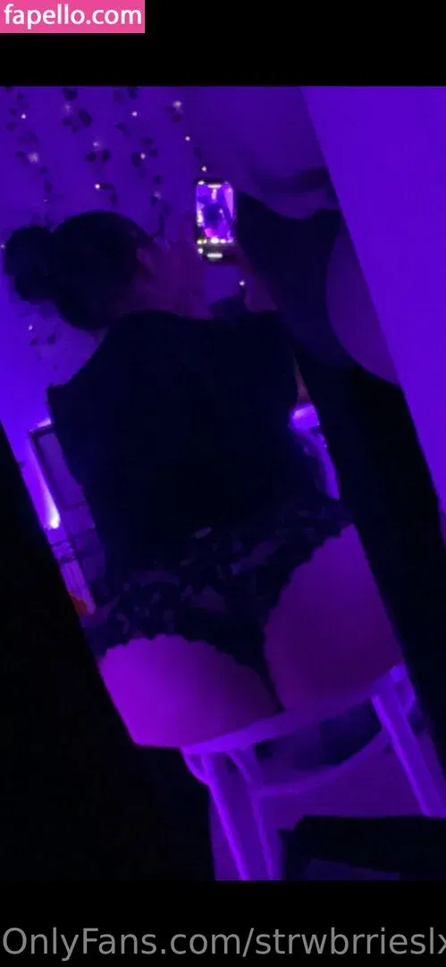 gothkris420 Onlyfans Photo Gallery 