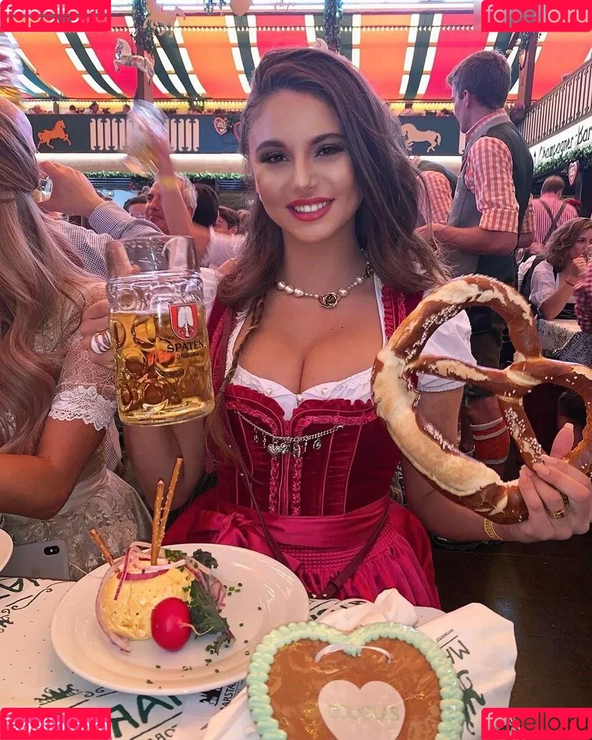 Carina Zavline Onlyfans Photo Gallery 