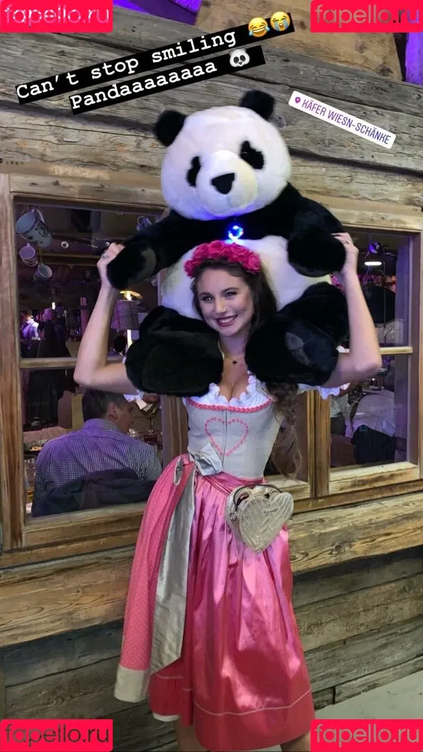 Carina Zavline Onlyfans Photo Gallery 