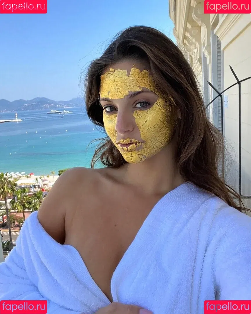 Carina Zavline Onlyfans Photo Gallery 