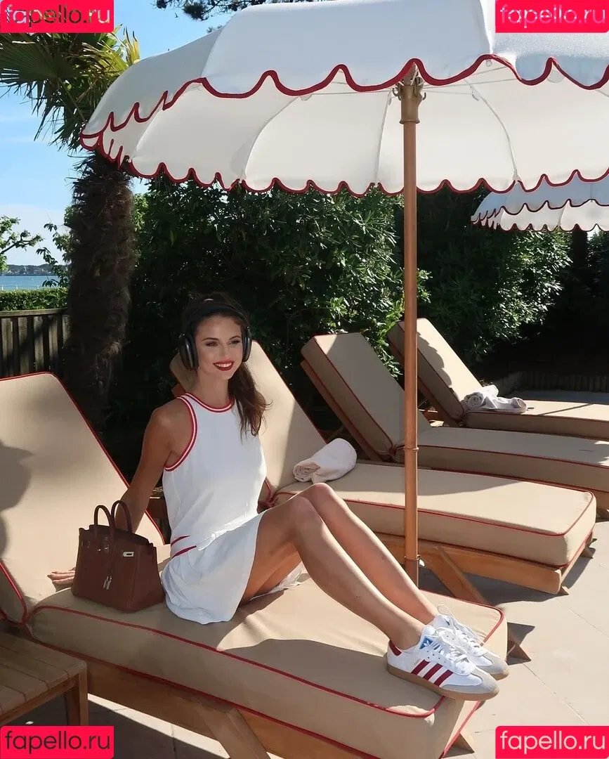 Carina Zavline Onlyfans Photo Gallery 