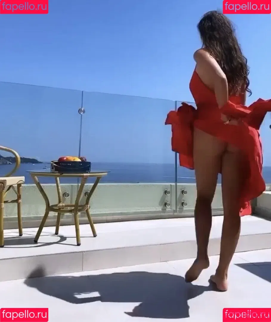 Carina Zavline Onlyfans Photo Gallery 