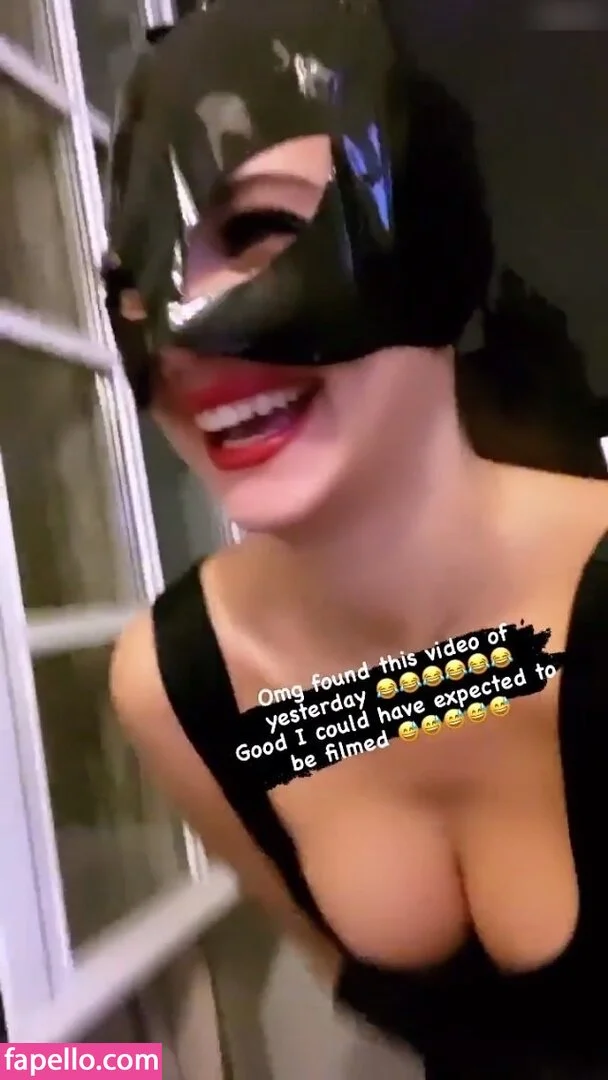 Carina Zavline Onlyfans Photo Gallery 