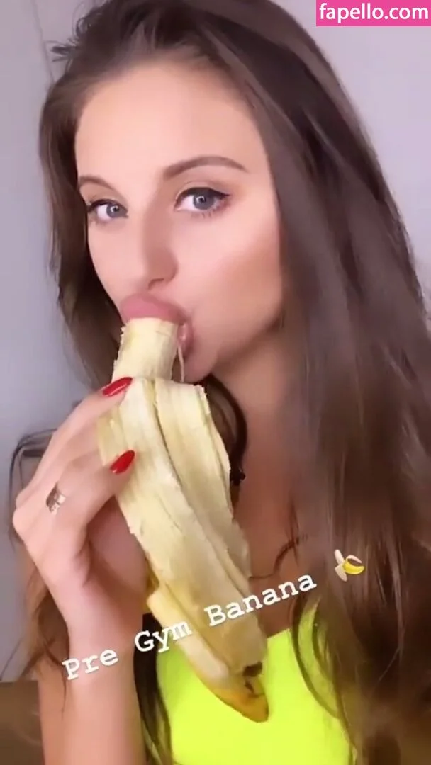 Carina Zavline Onlyfans Photo Gallery 