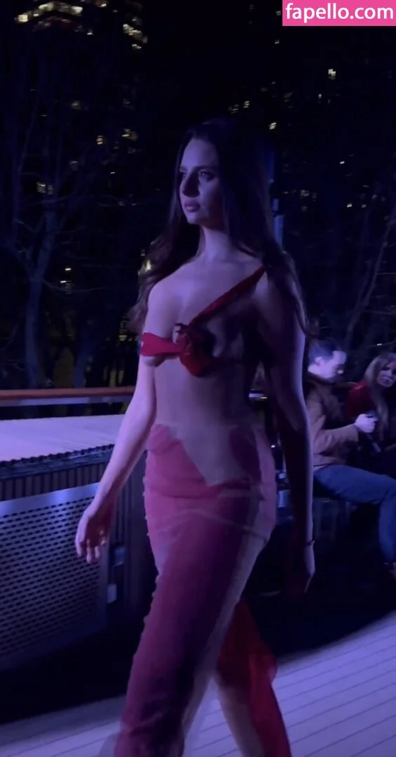 Carina Zavline Onlyfans Photo Gallery 