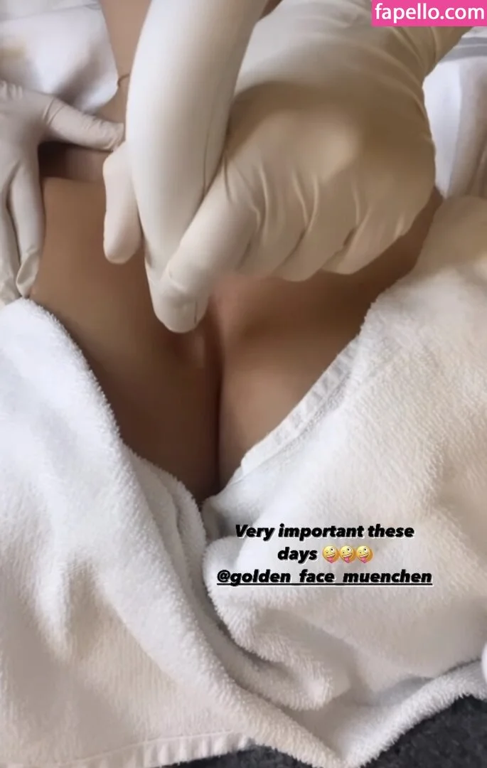 Carina Zavline Onlyfans Photo Gallery 