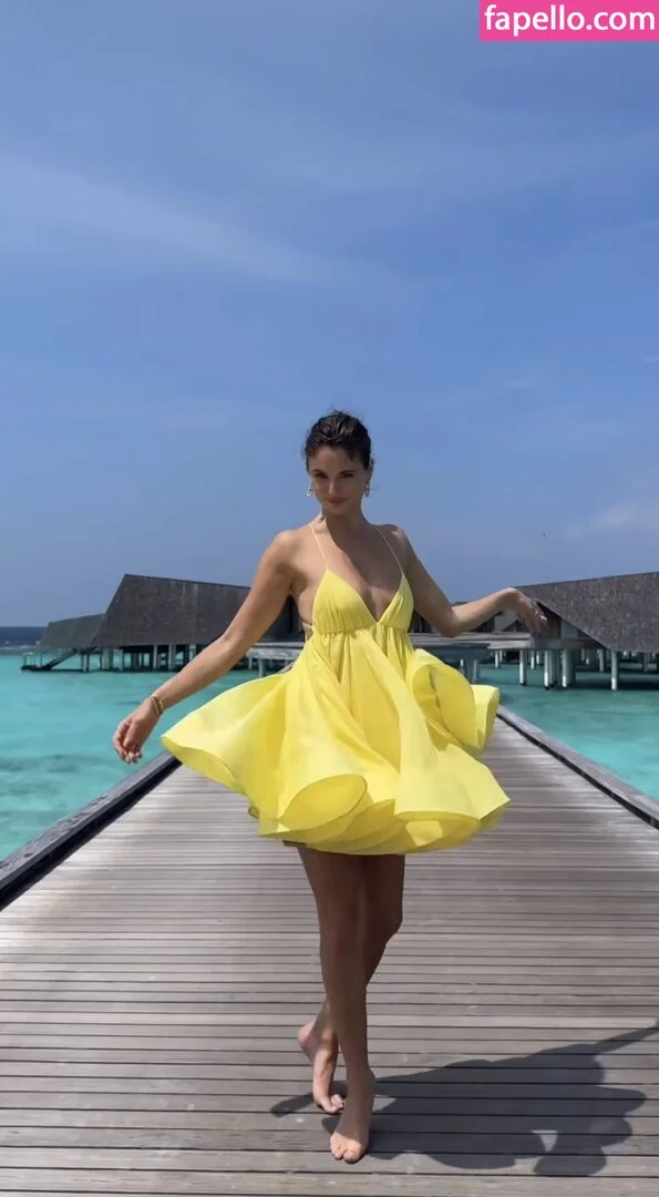 Carina Zavline Onlyfans Photo Gallery 