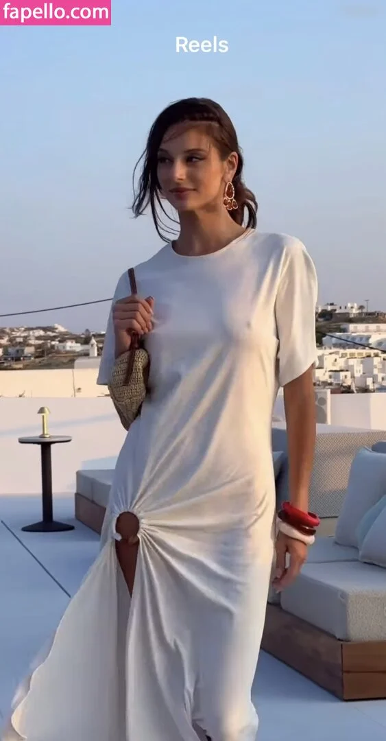 Carina Zavline Onlyfans Photo Gallery 