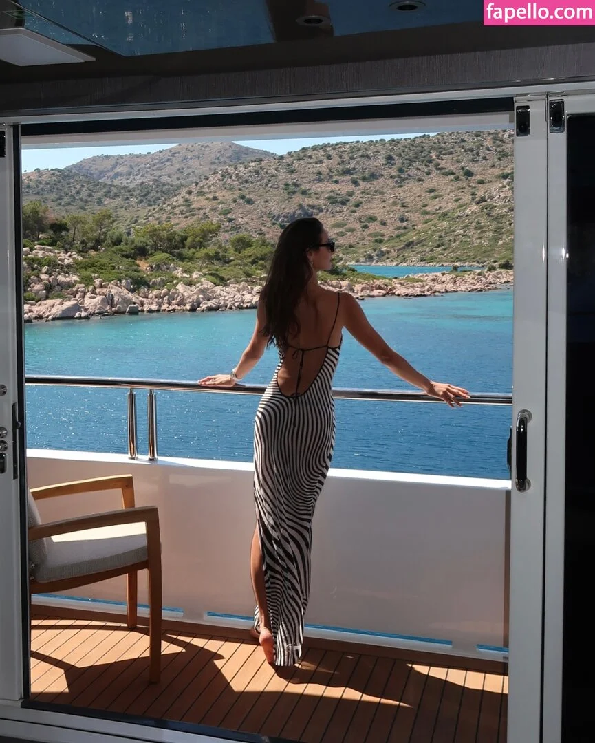 Carina Zavline Onlyfans Photo Gallery 