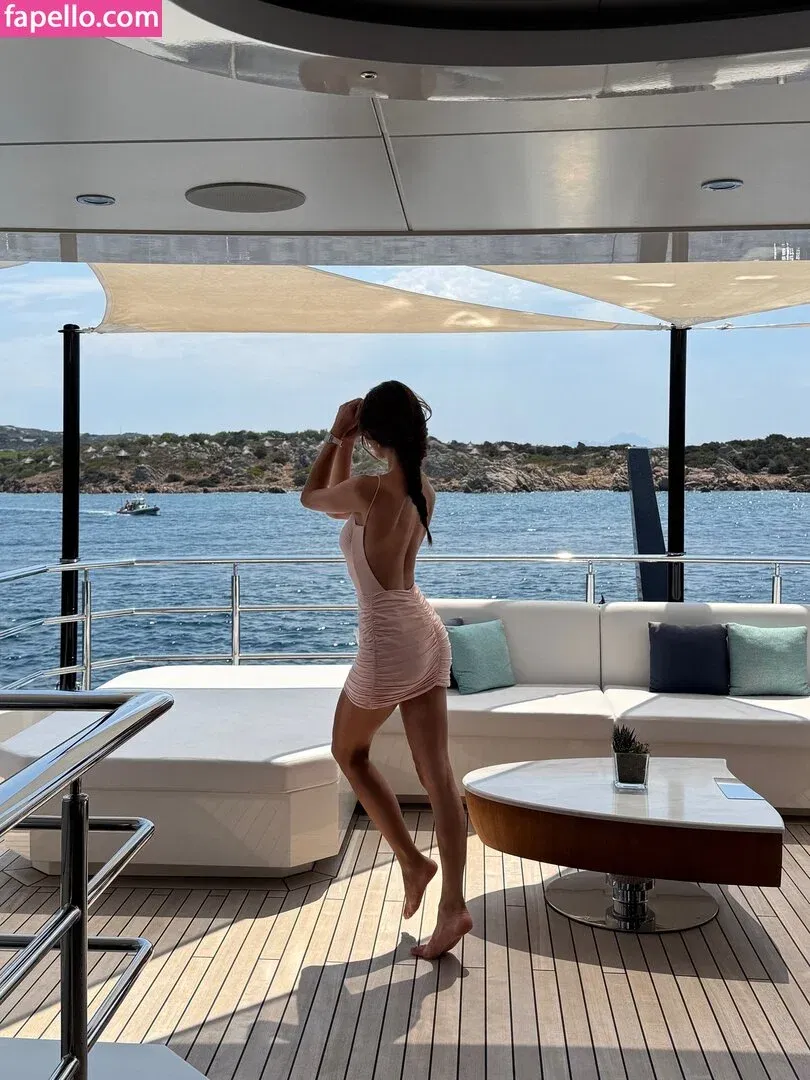 Carina Zavline Onlyfans Photo Gallery 