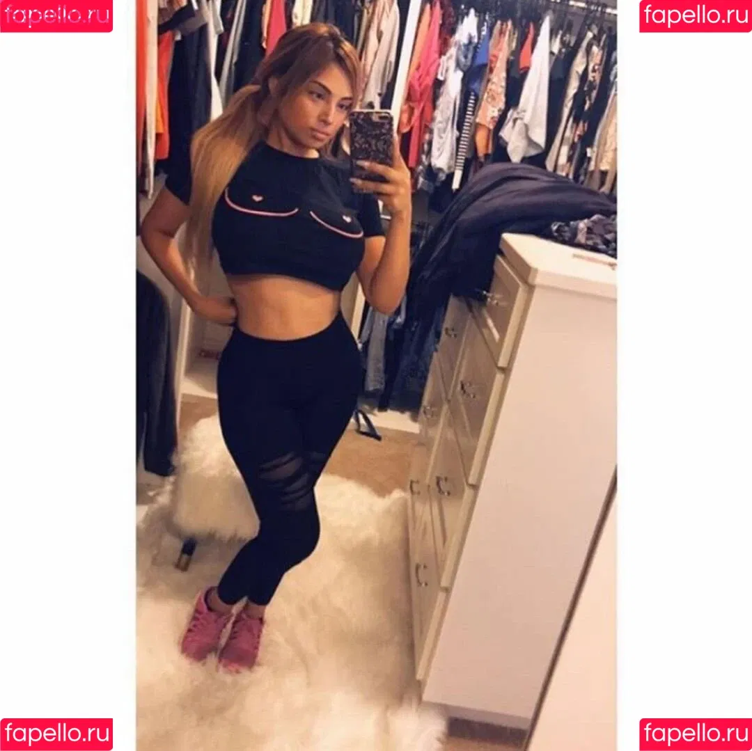 Sekzzibunnie Onlyfans Photo Gallery 