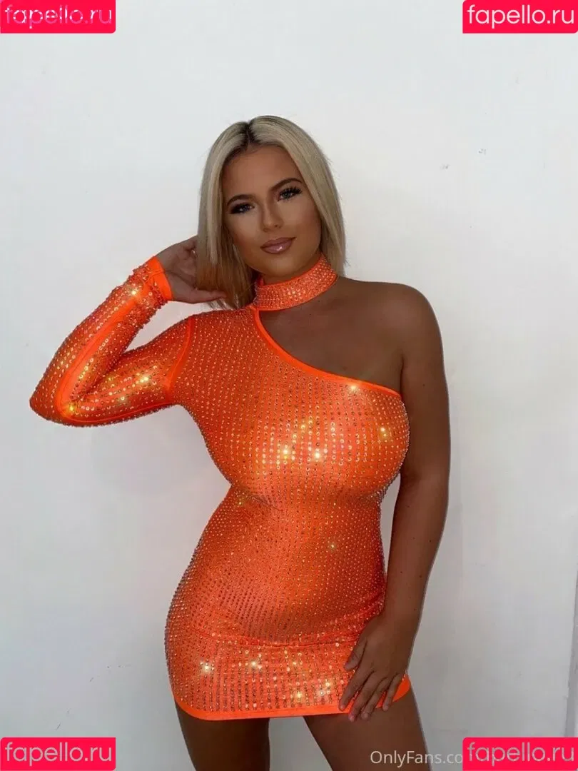 Apollonia Llewellyn Onlyfans Photo Gallery 