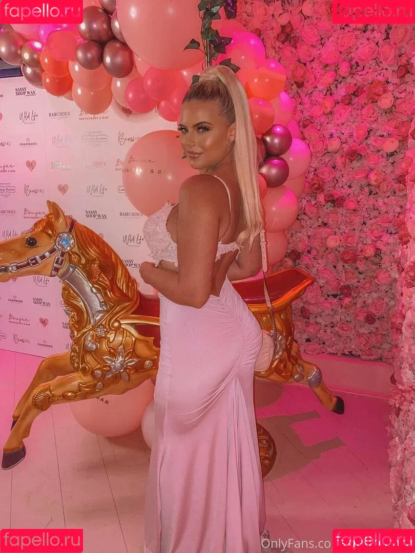 Apollonia Llewellyn Onlyfans Photo Gallery 