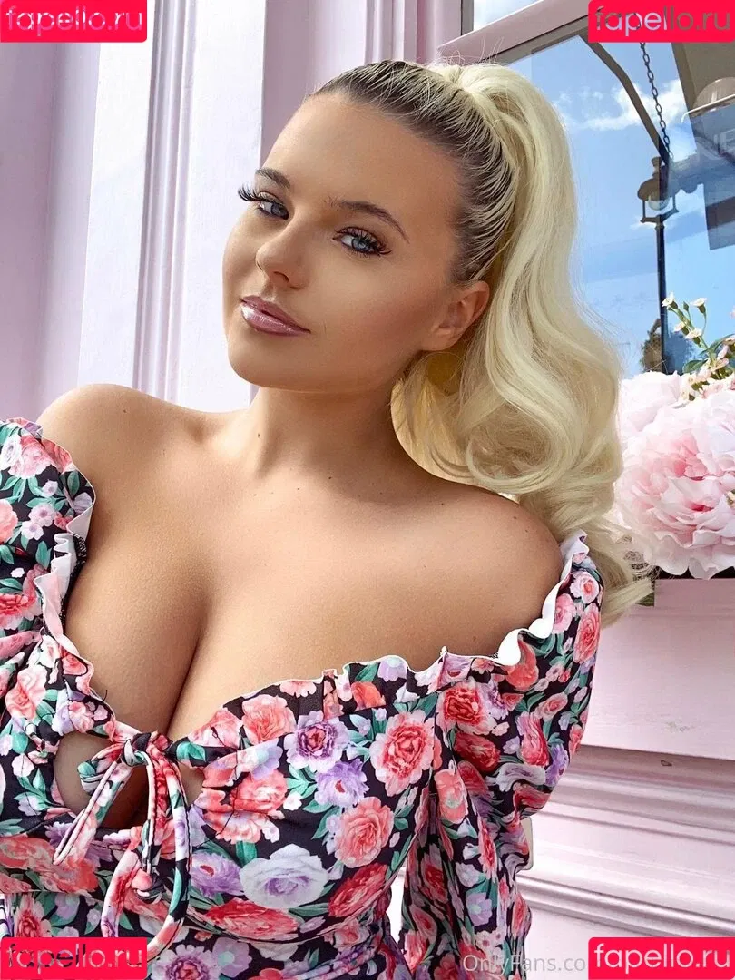Apollonia Llewellyn Onlyfans Photo Gallery 