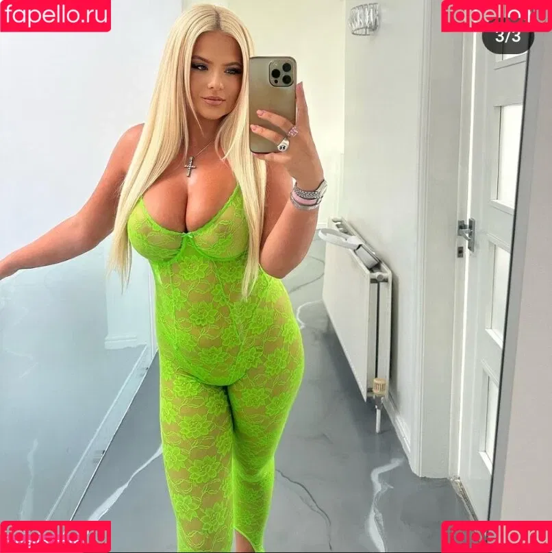 Apollonia Llewellyn Onlyfans Photo Gallery 
