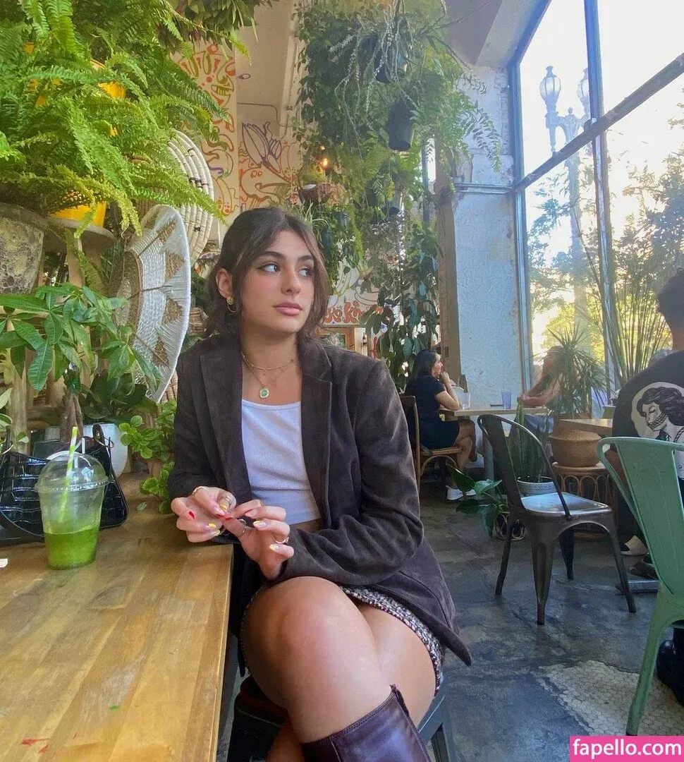 Yasmeen Fletcher Onlyfans Photo Gallery 