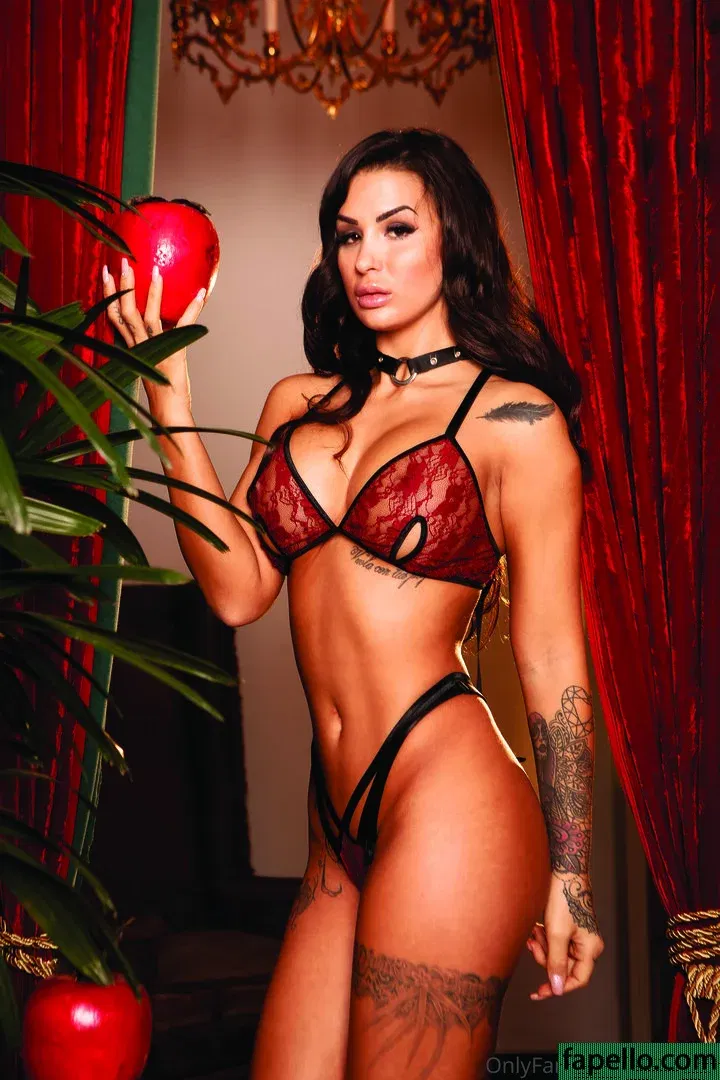 Skylieuwu Onlyfans Photo Gallery 