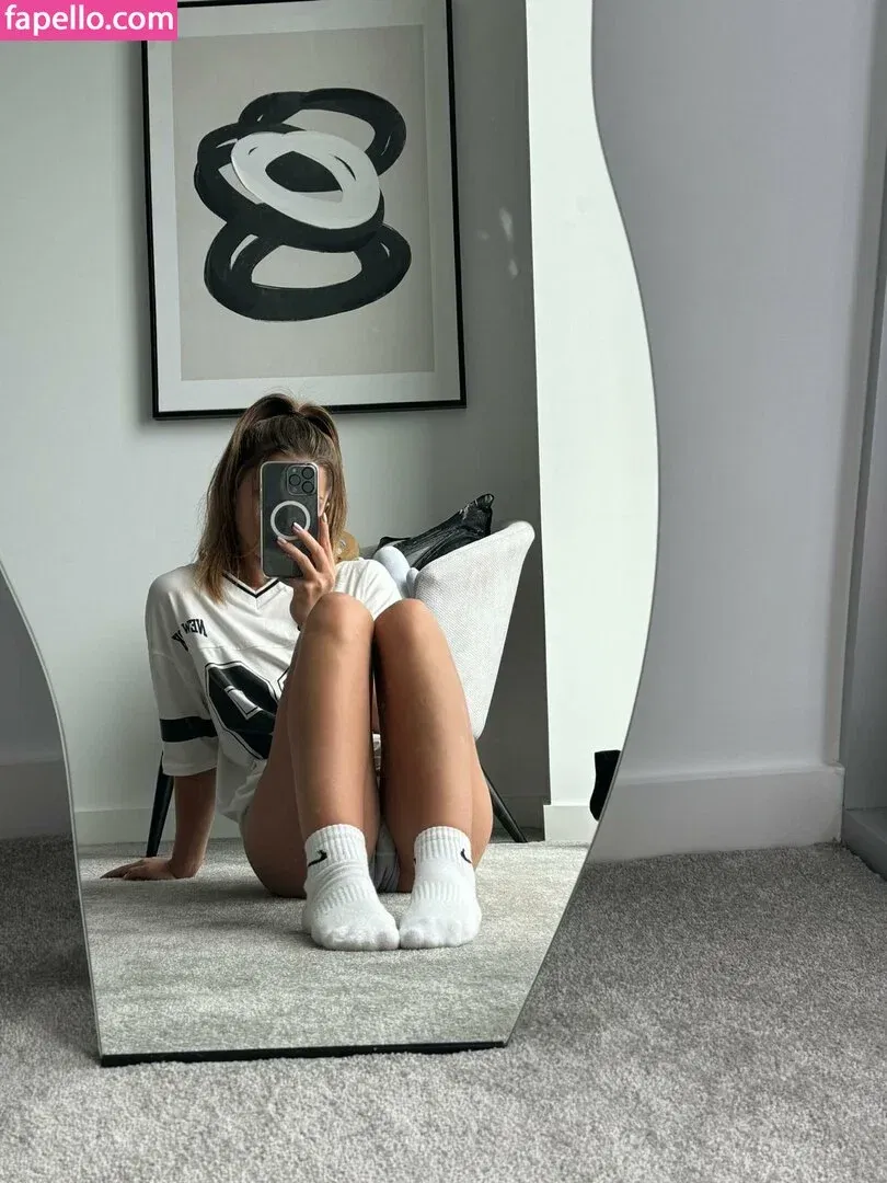 lyiax Onlyfans Photo Gallery 