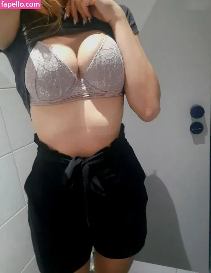 Racinglisa Onlyfans Photo Gallery 