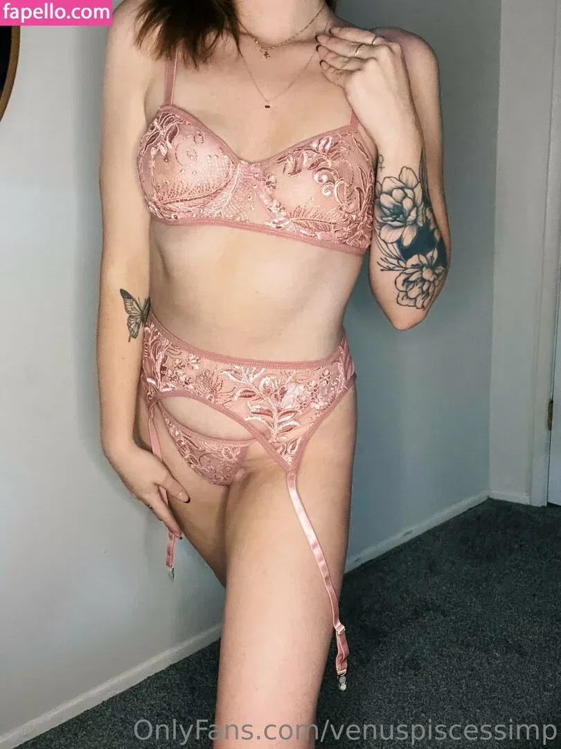 venuspiscessimp Onlyfans Photo Gallery 