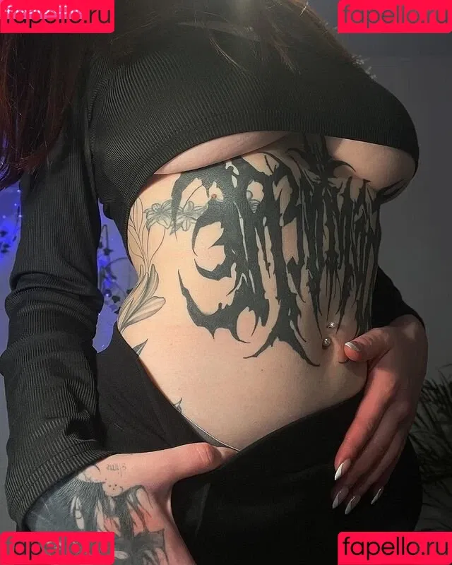 Kira-Julie Onlyfans Photo Gallery 