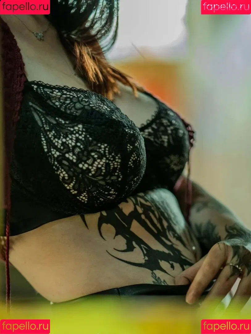 Kira-Julie Onlyfans Photo Gallery 