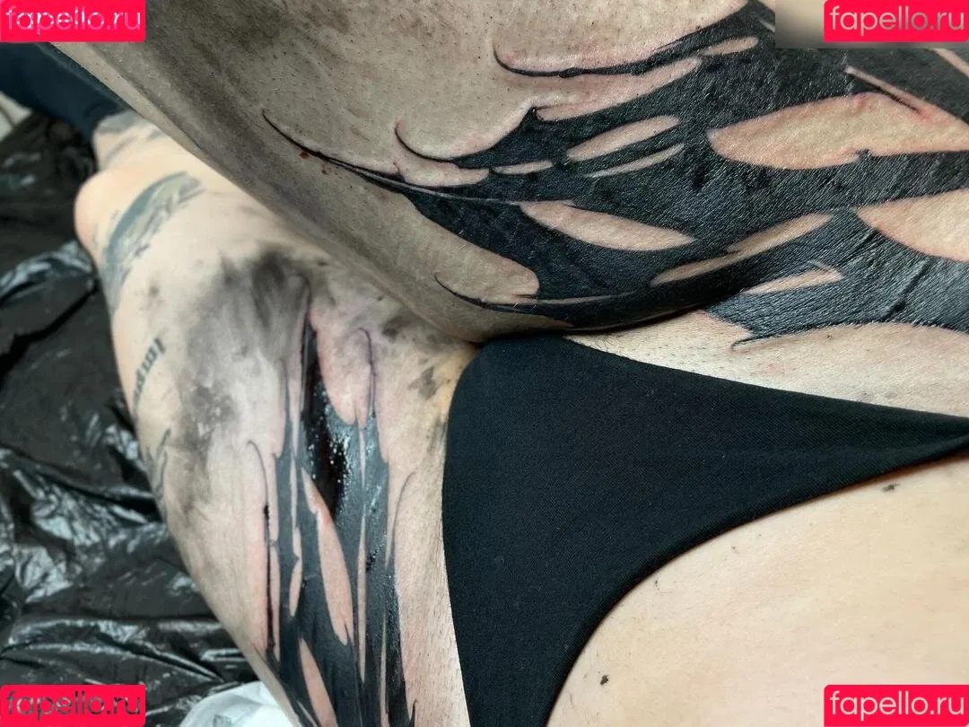 Kira-Julie Onlyfans Photo Gallery 