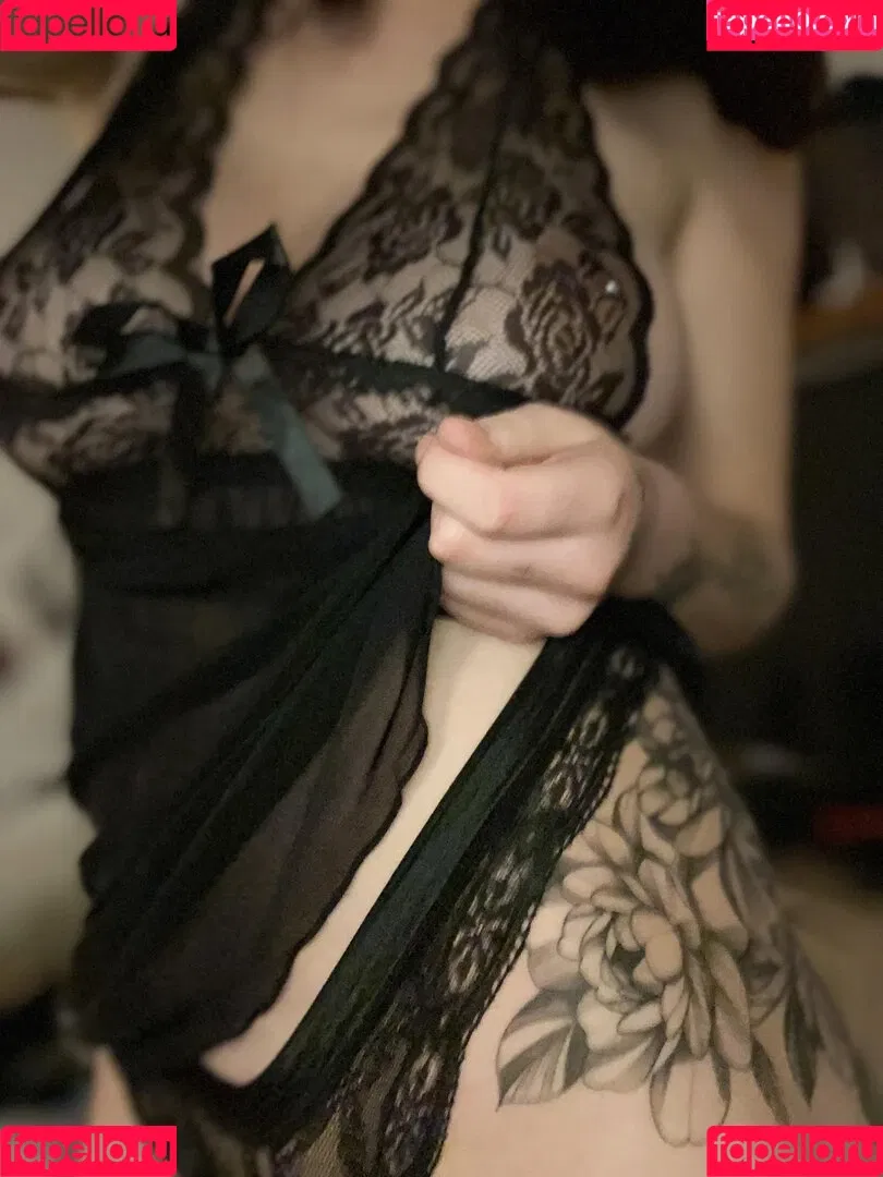 Kira-Julie Onlyfans Photo Gallery 