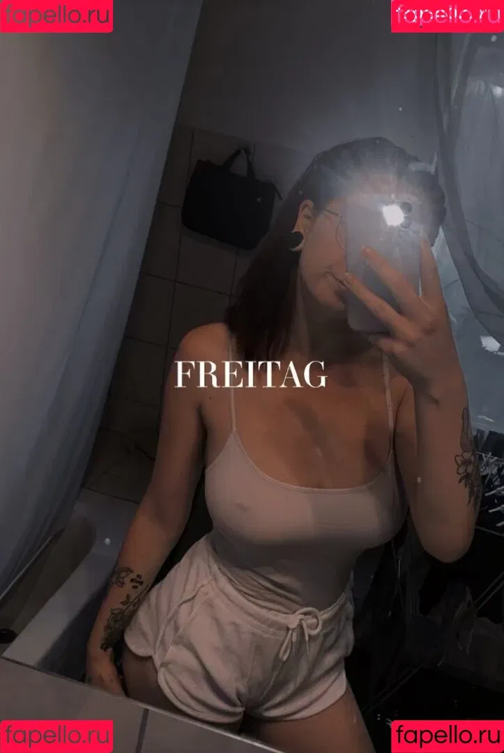 Kira-Julie Onlyfans Photo Gallery 