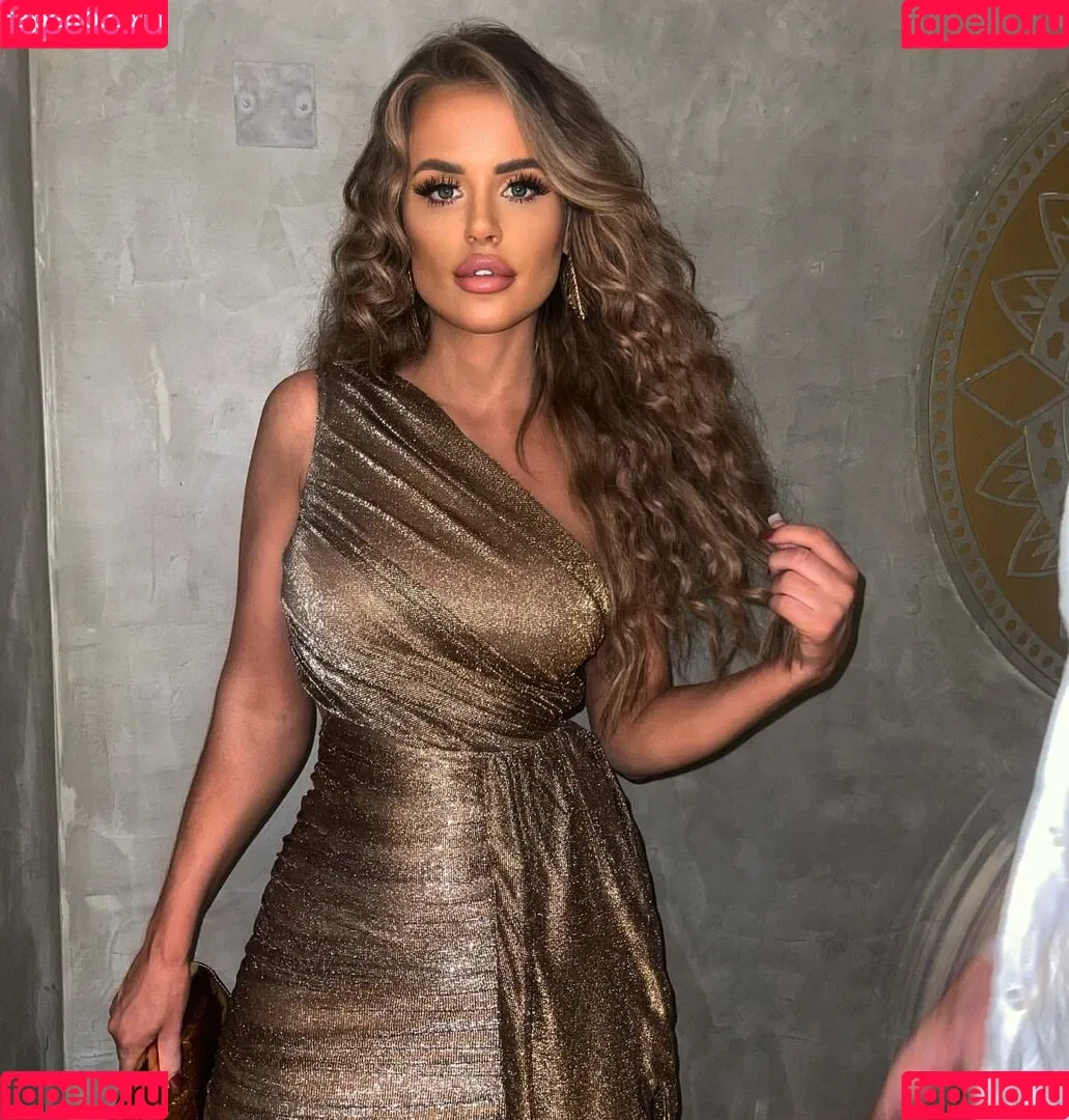 Nicole Farrell Onlyfans Photo Gallery 